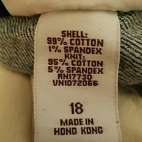 Liz Lange maternity capri jeans - Picture 6 of 6